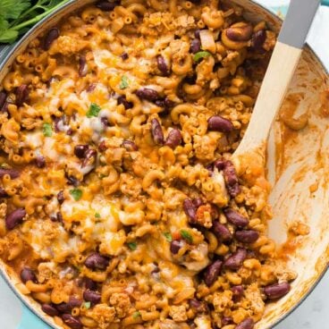 turkey chili mac and cheese overhead